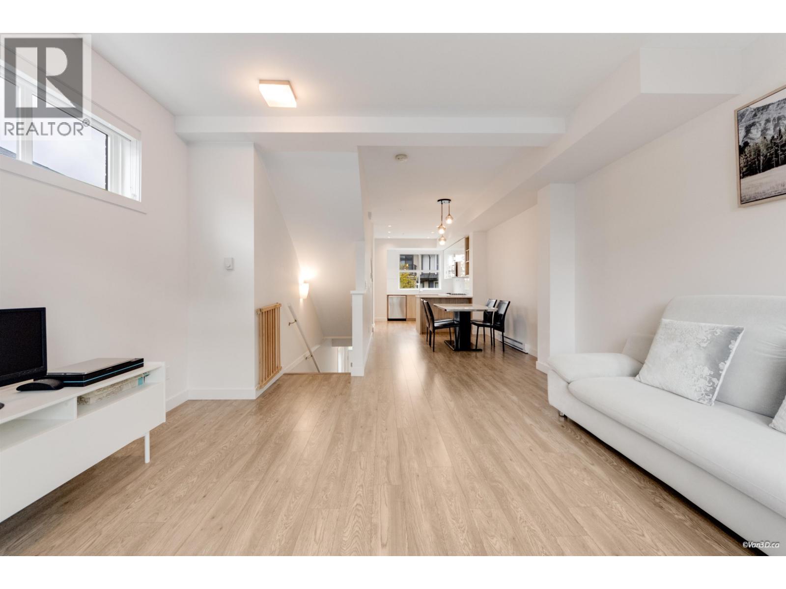 22 7039 Macpherson Avenue, Burnaby, British Columbia V5J 4N4 - Photo 13 - R3107934