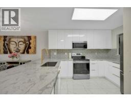 144 SHORELINE CIRCLE, Port Moody, British Columbia