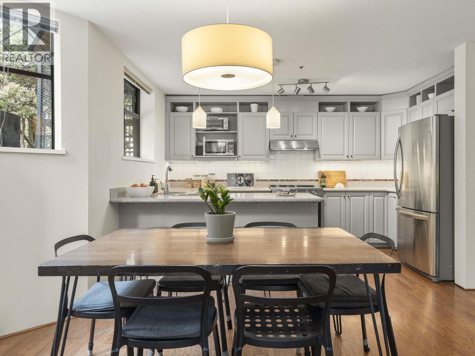 232 W 14th Avenue, Vancouver, British Columbia  V5Y 1X1 - Photo 10 - R3107954