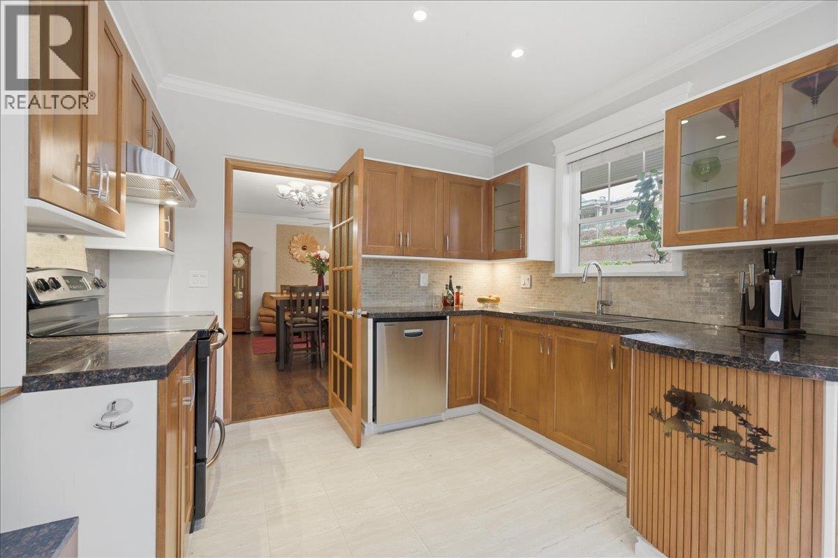 G01 3085 Primrose Lane, Coquitlam, British Columbia V3B 7S3 - Photo 8 - R3107958