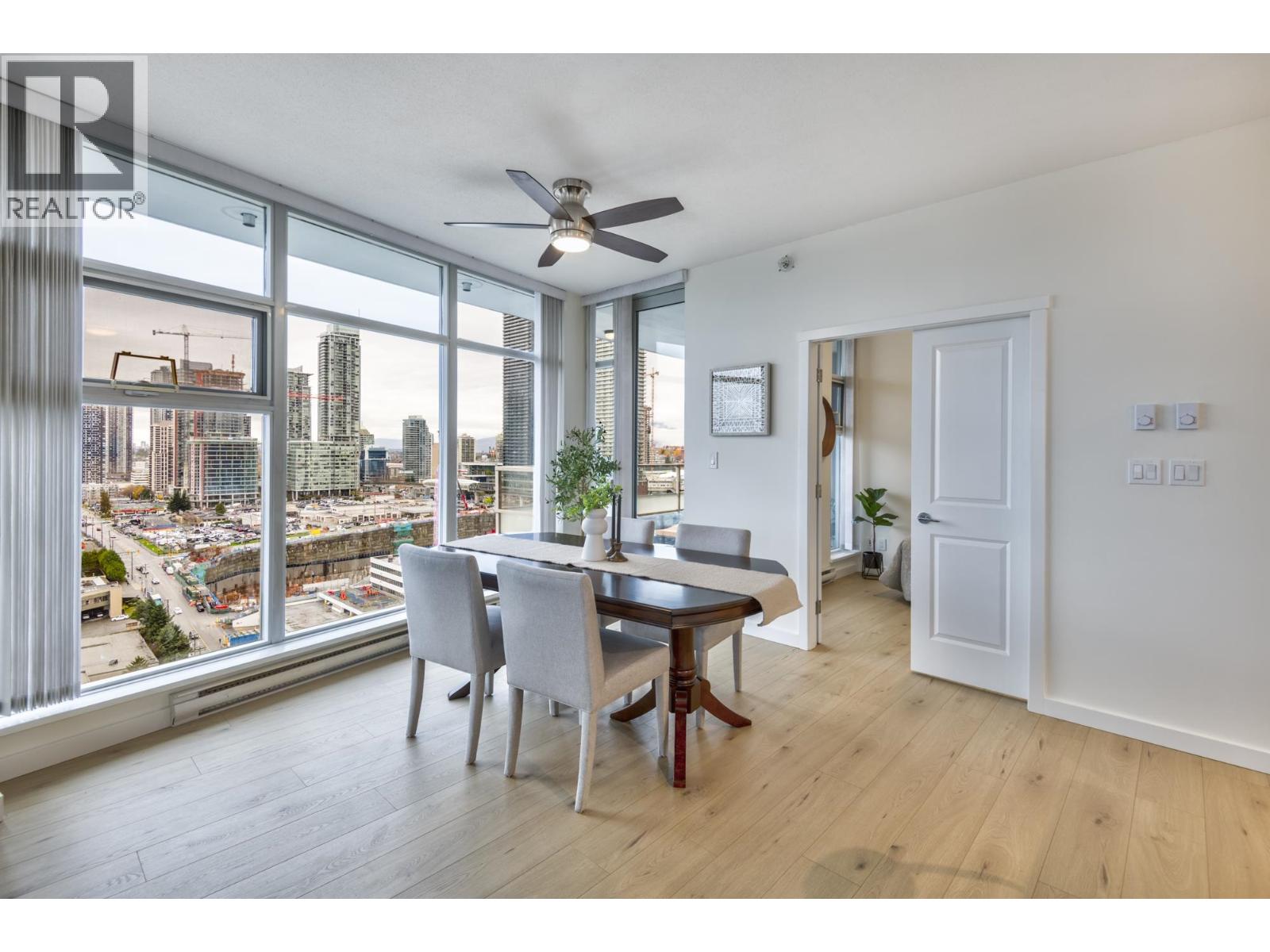 3005 2289 Yukon Crescent, Burnaby, British Columbia V5C 0B2 - Photo 17 - R3107963