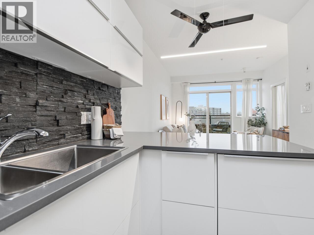 Ph6 688 E 17th Avenue, Vancouver, British Columbia  V5V 0A8 - Photo 10 - R3107968