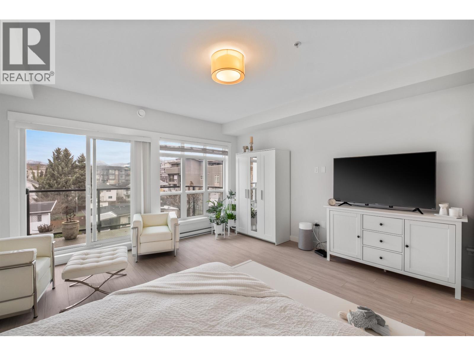 301 2356 Welcher Avenue, Port Coquitlam, British Columbia  V3C 1X5 - Photo 2 - R3107969