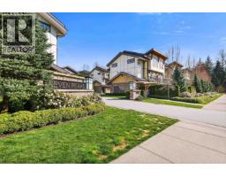 15 39548 LOGGERS LANE, Squamish, British Columbia