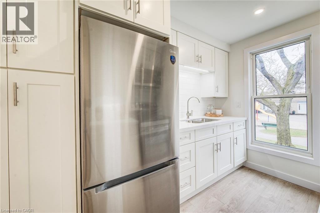 35 Breckenridge Drive Unit# 64, Kitchener, Ontario N2B 3H5 - Photo 4 - 40818474