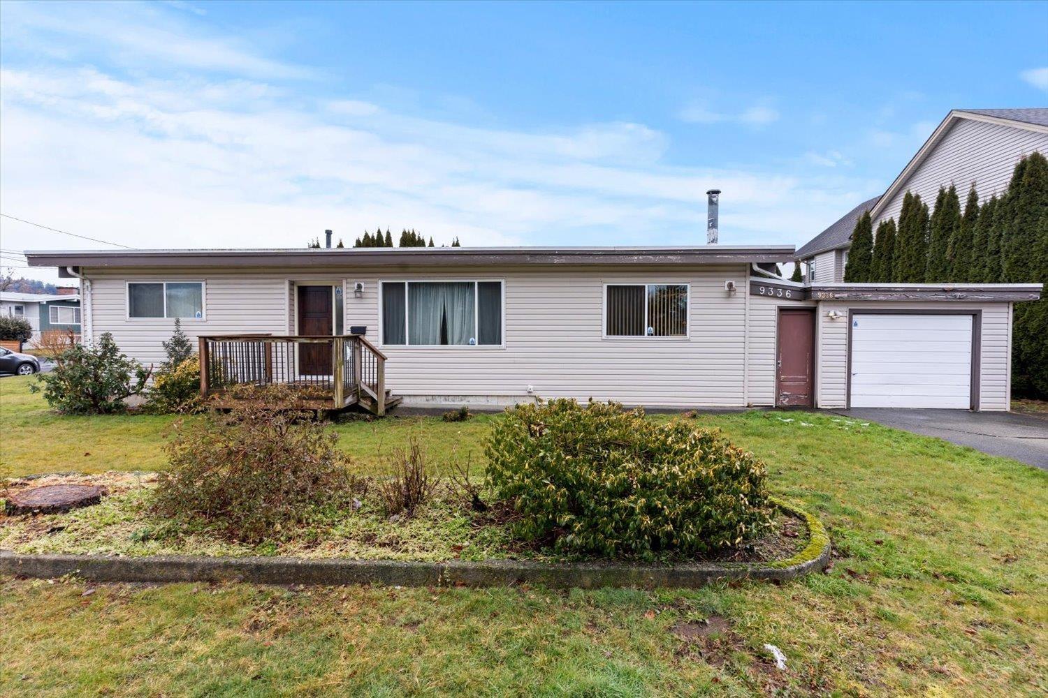 9336 BROADWAY STREET|Chilliwack Proper East, Chilliwack, British Columbia
