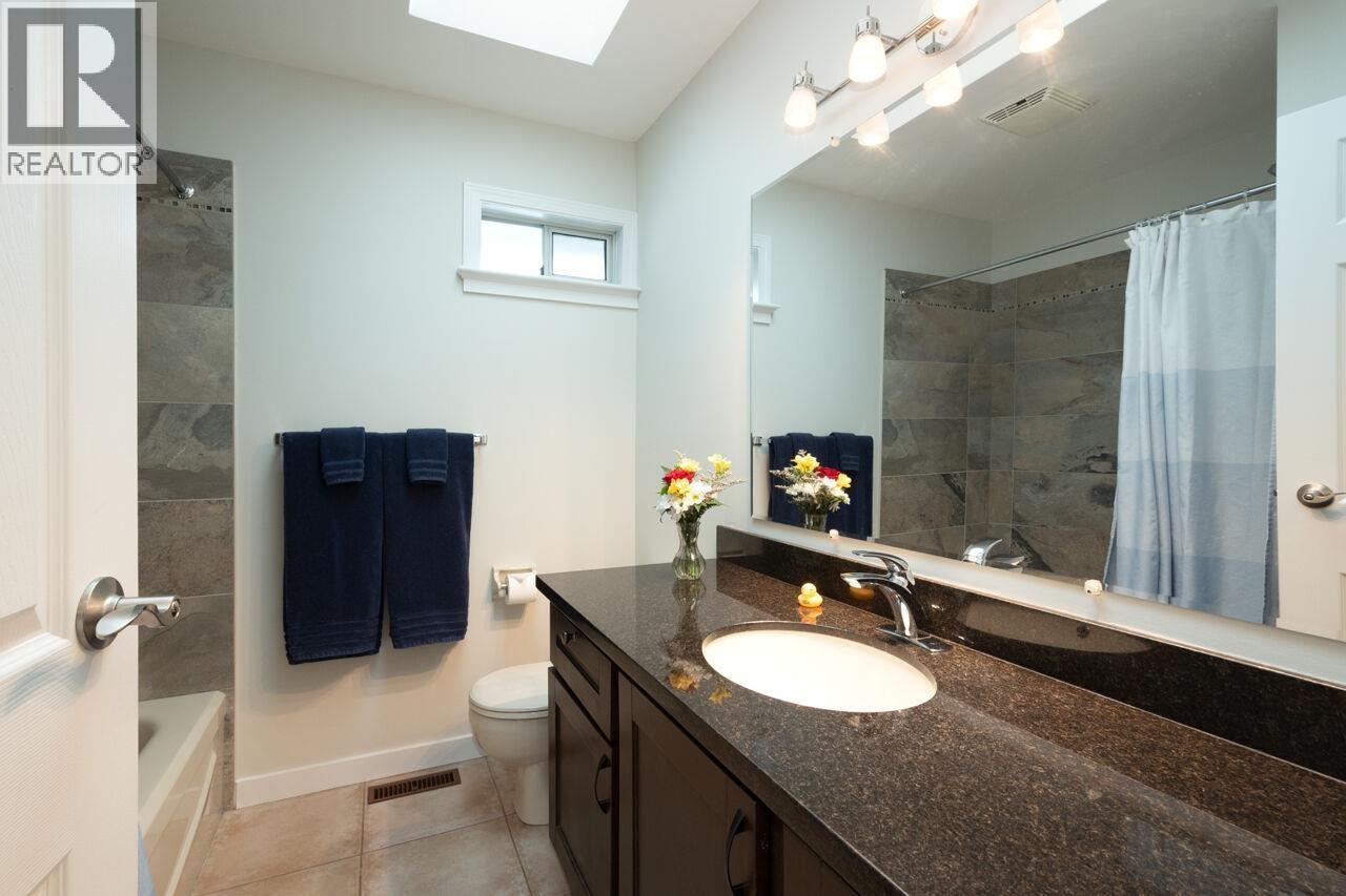 1716 Cascade Court, North Vancouver, British Columbia  V7G 2H6 - Photo 25 - R3107903