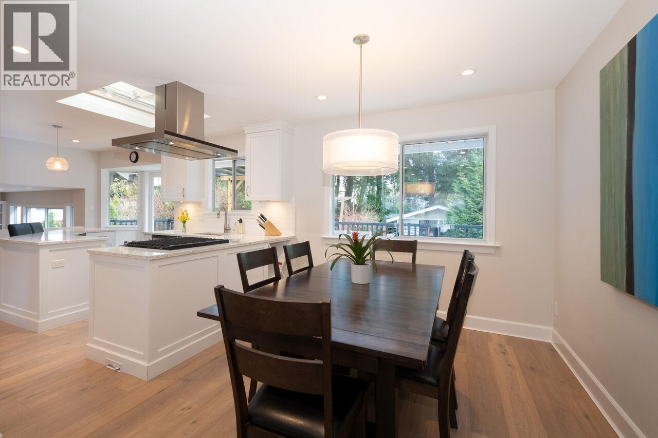 1716 Cascade Court, North Vancouver, British Columbia  V7G 2H6 - Photo 9 - R3107903