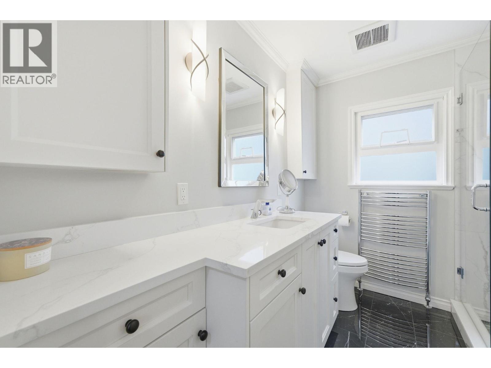 56 Seventh Avenue, New Westminster, British Columbia  V3L 1W1 - Photo 15 - R3107904