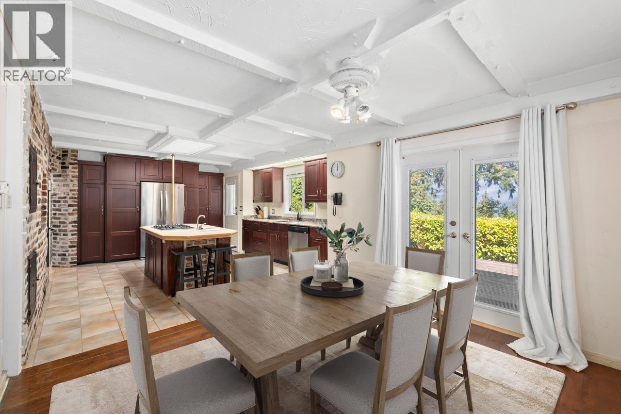 986 Porter Street, Coquitlam, British Columbia  V3J 5C2 - Photo 4 - R3107922