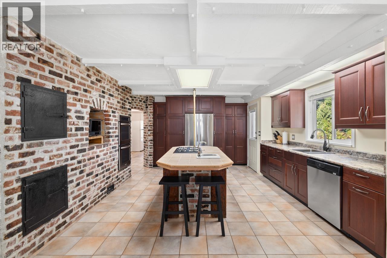 986 Porter Street, Coquitlam, British Columbia  V3J 5C2 - Photo 5 - R3107922