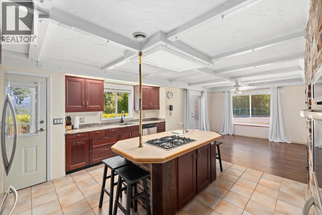 986 Porter Street, Coquitlam, British Columbia  V3J 5C2 - Photo 6 - R3107922