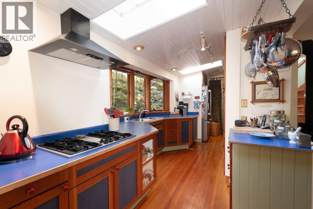 1248 Miller Road, Bowen Island, British Columbia  V0N 1G1 - Photo 14 - R3107946