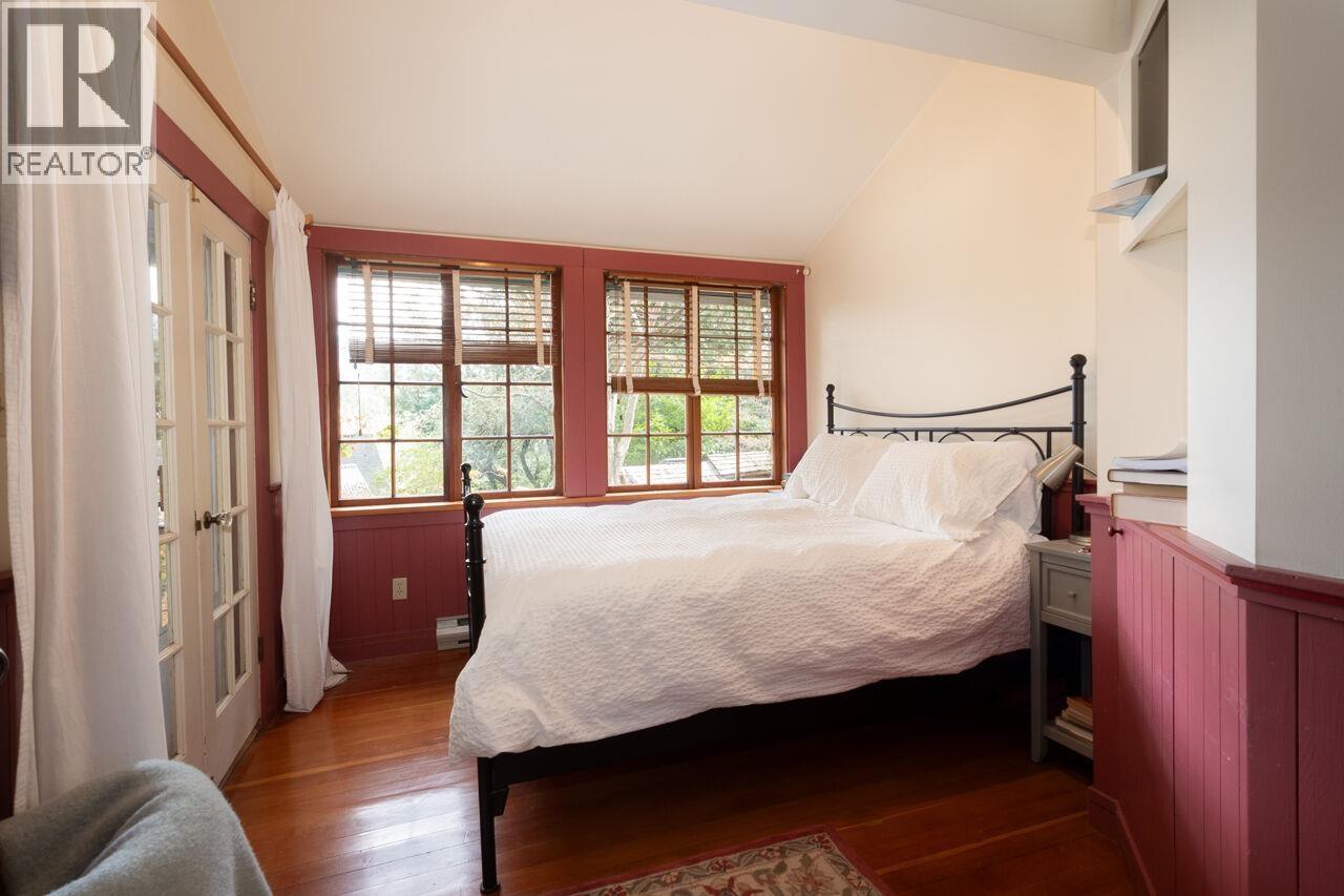 1248 Miller Road, Bowen Island, British Columbia  V0N 1G1 - Photo 15 - R3107946