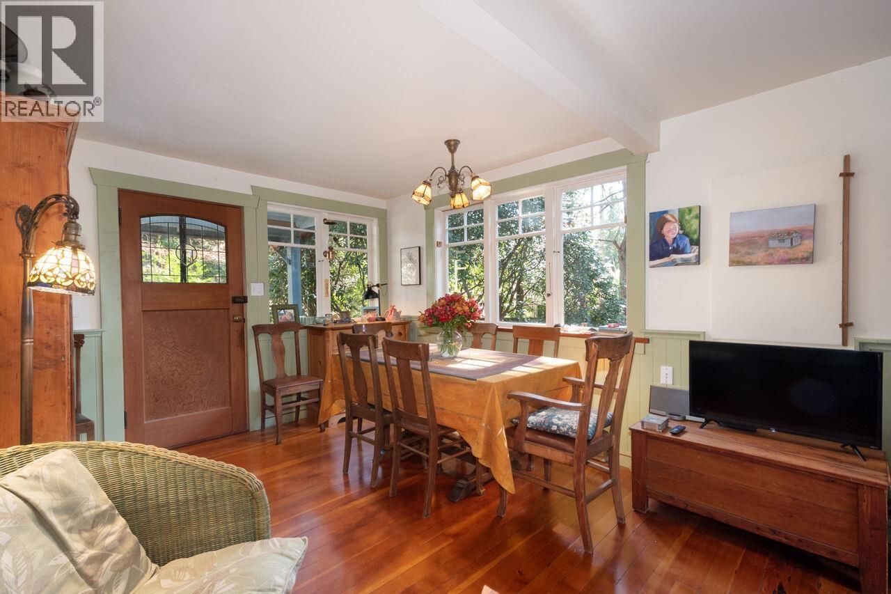 1248 Miller Road, Bowen Island, British Columbia  V0N 1G1 - Photo 9 - R3107946