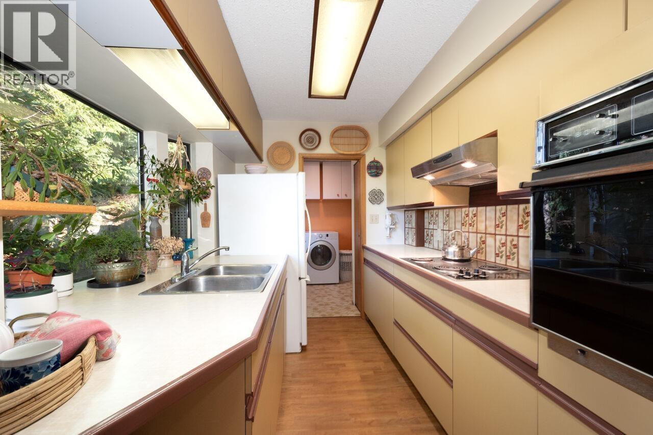 839 Captain's Way, Bowen Island, British Columbia  V0N 1G2 - Photo 12 - R3107950