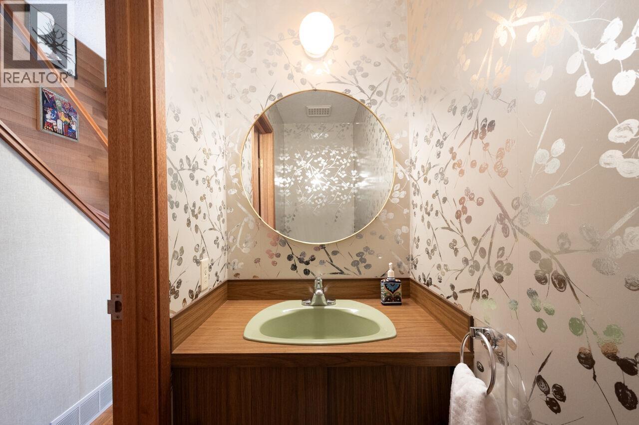 839 Captain's Way, Bowen Island, British Columbia  V0N 1G2 - Photo 14 - R3107950