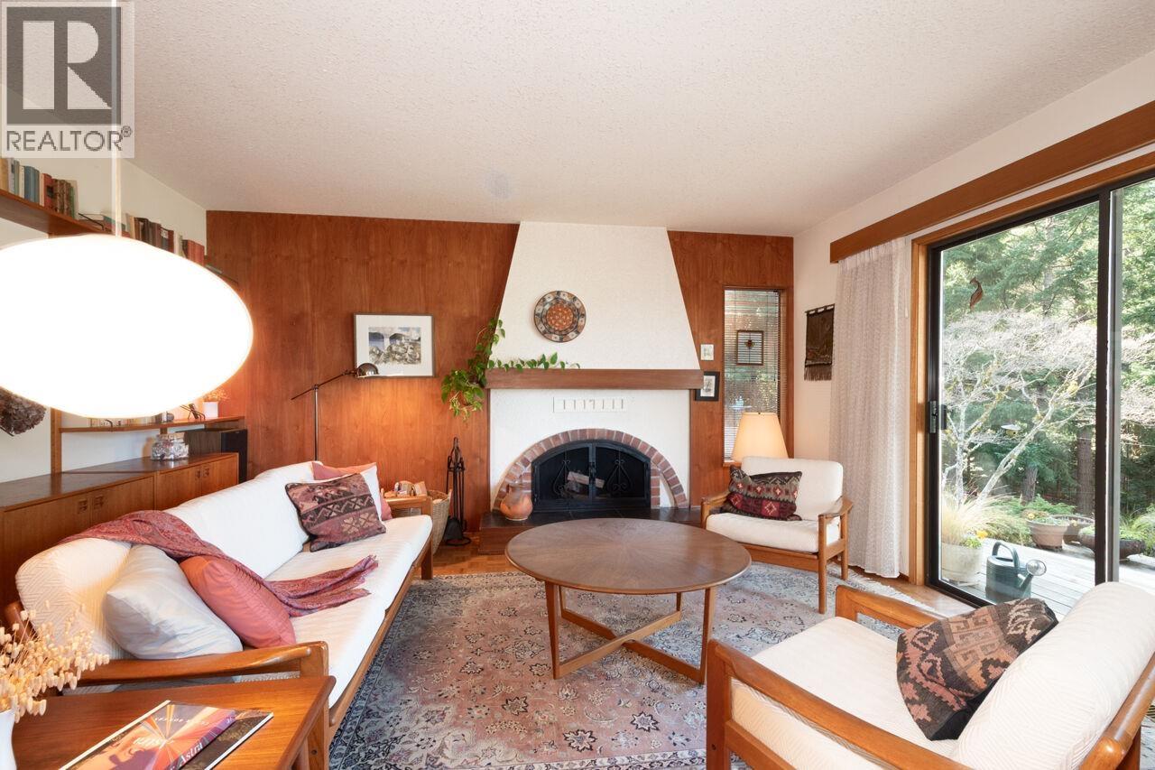 839 Captain's Way, Bowen Island, British Columbia  V0N 1G2 - Photo 6 - R3107950