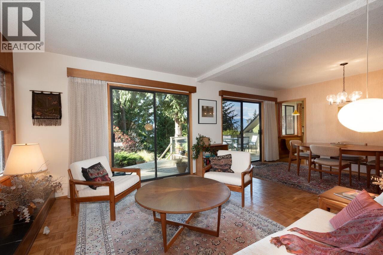 839 Captain's Way, Bowen Island, British Columbia  V0N 1G2 - Photo 9 - R3107950