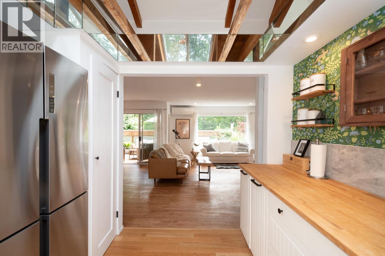 1101 Lenora Road, Bowen Island, British Columbia V0N 1G1 - Photo 11 - R3108001