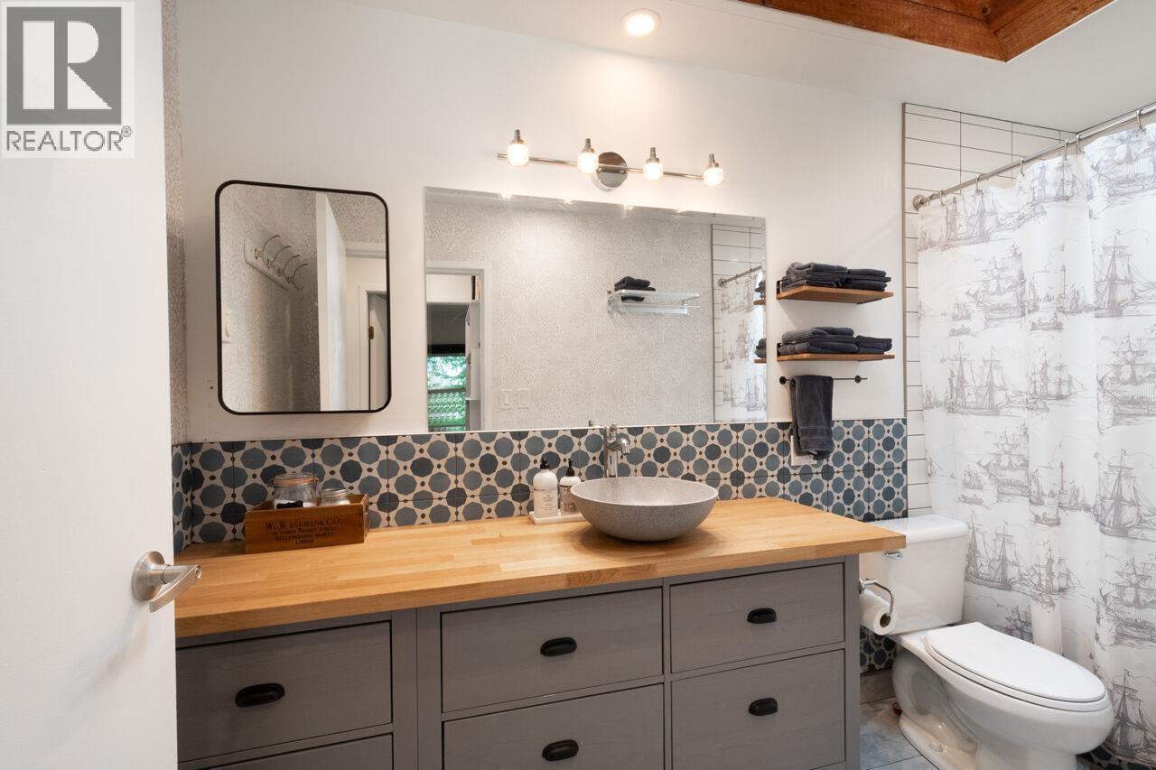 1101 Lenora Road, Bowen Island, British Columbia V0N 1G1 - Photo 16 - R3108001