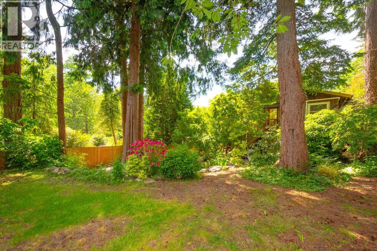 1101 Lenora Road, Bowen Island, British Columbia V0N 1G1 - Photo 26 - R3108001