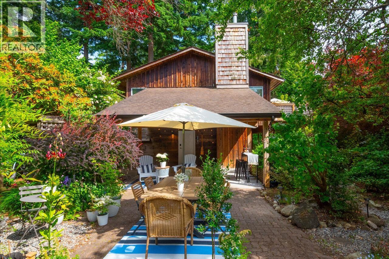 1101 Lenora Road, Bowen Island, British Columbia V0N 1G1 - Photo 3 - R3108001