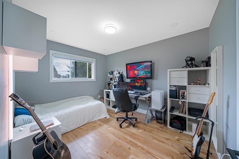 9482 153 Street, Surrey, British Columbia  V3R 9C7 - Photo 10 - R3107912