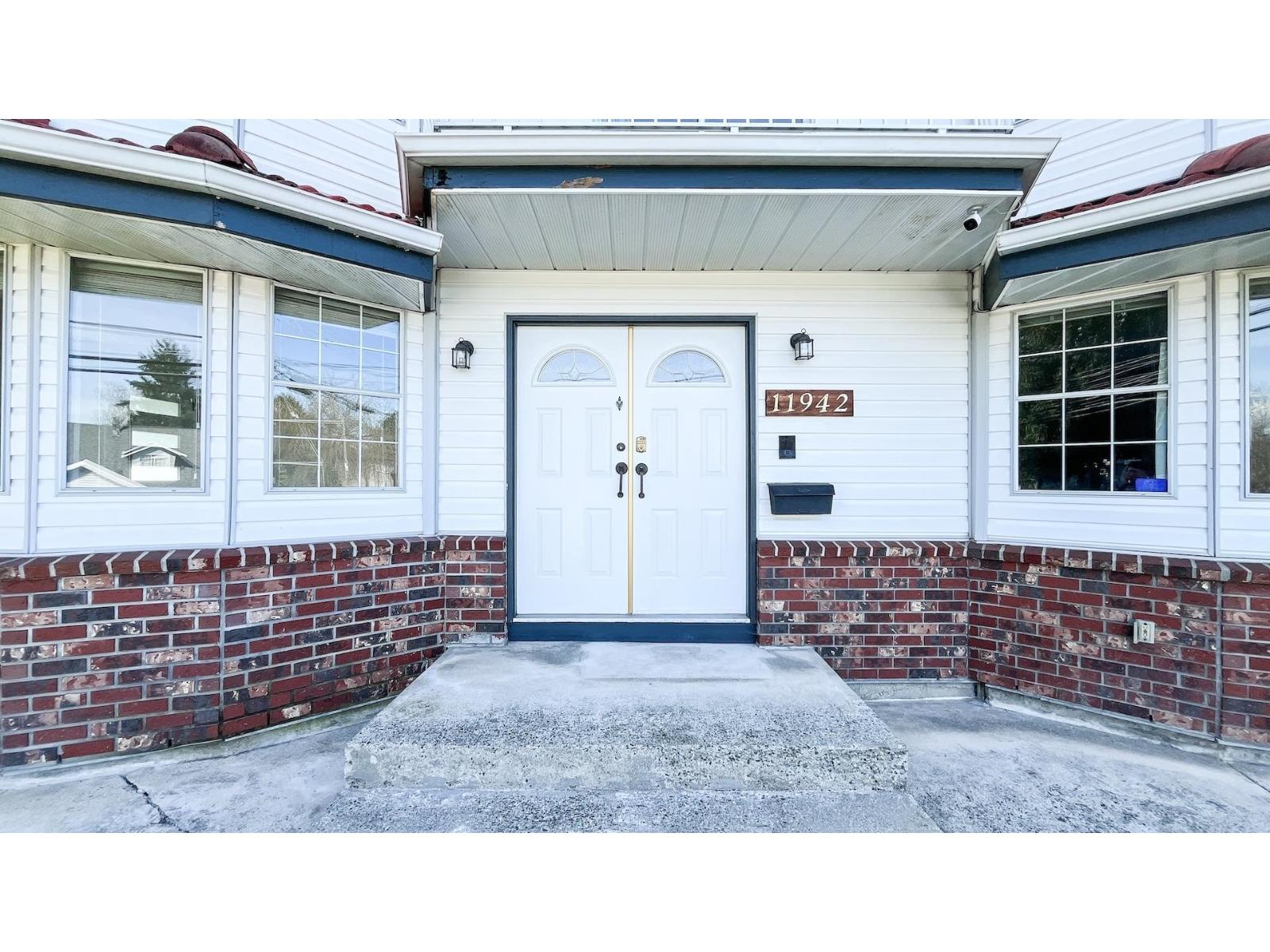 11942 99 Avenue, Surrey, British Columbia  V3V 2M5 - Photo 3 - R3103576