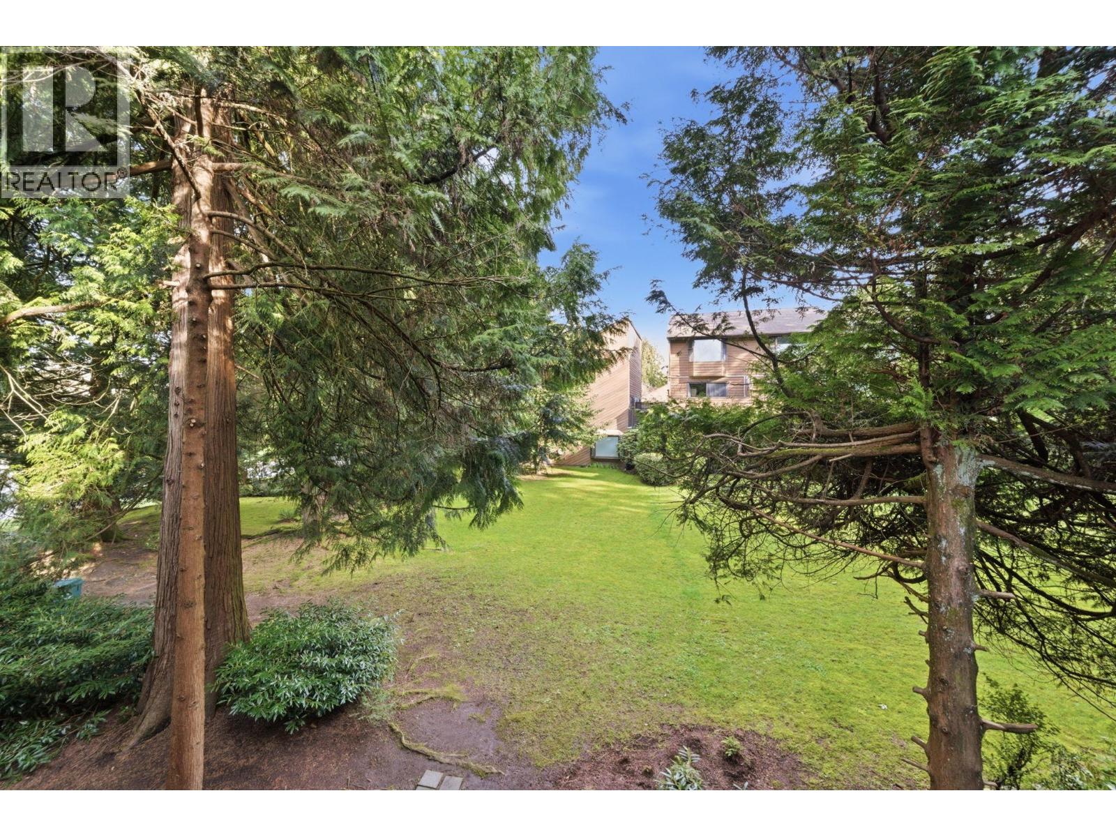 4328 Garden Grove Drive, Burnaby, British Columbia  V5G 4G6 - Photo 11 - R3107913