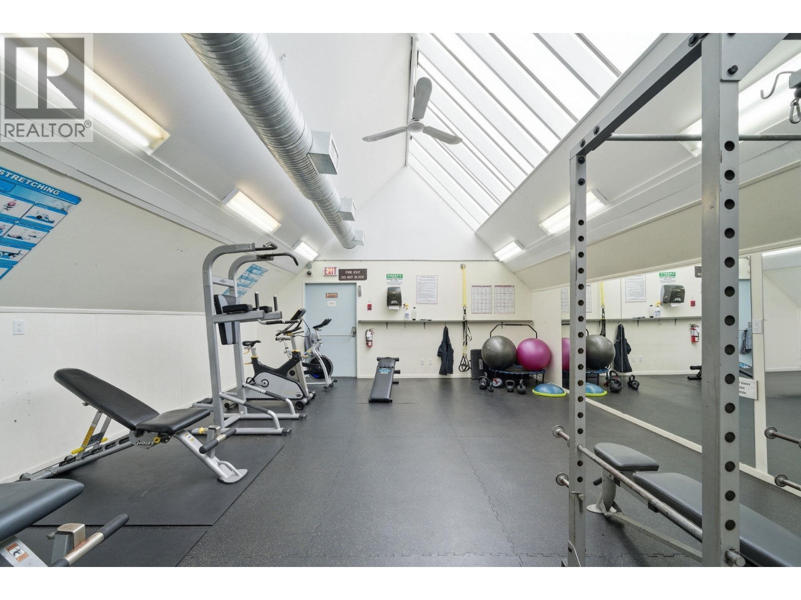 4328 Garden Grove Drive, Burnaby, British Columbia  V5G 4G6 - Photo 15 - R3107913