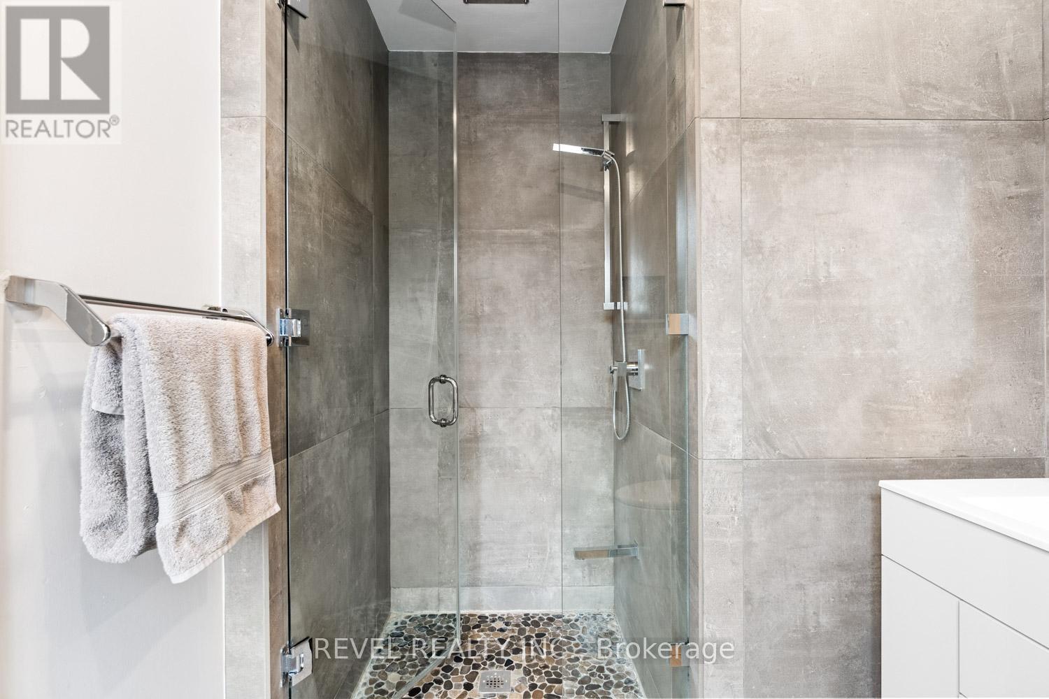 89 Foxley Street, Toronto, Ontario M6J 1P9 - Photo 15 - C12968002