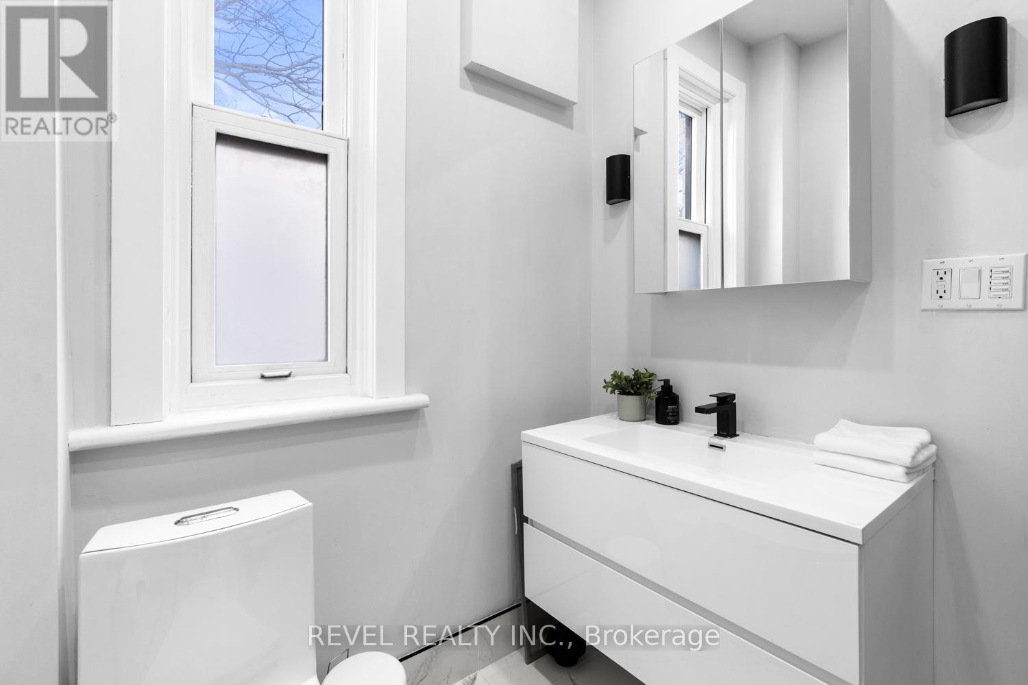 89 Foxley Street, Toronto, Ontario M6J 1P9 - Photo 20 - C12968002