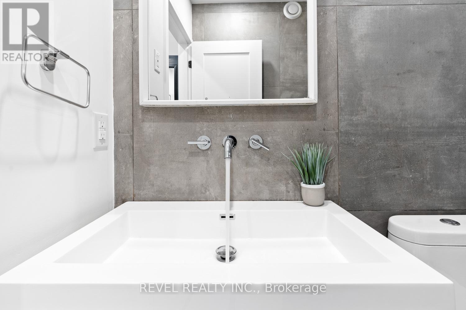 89 Foxley Street, Toronto, Ontario M6J 1P9 - Photo 32 - C12968002