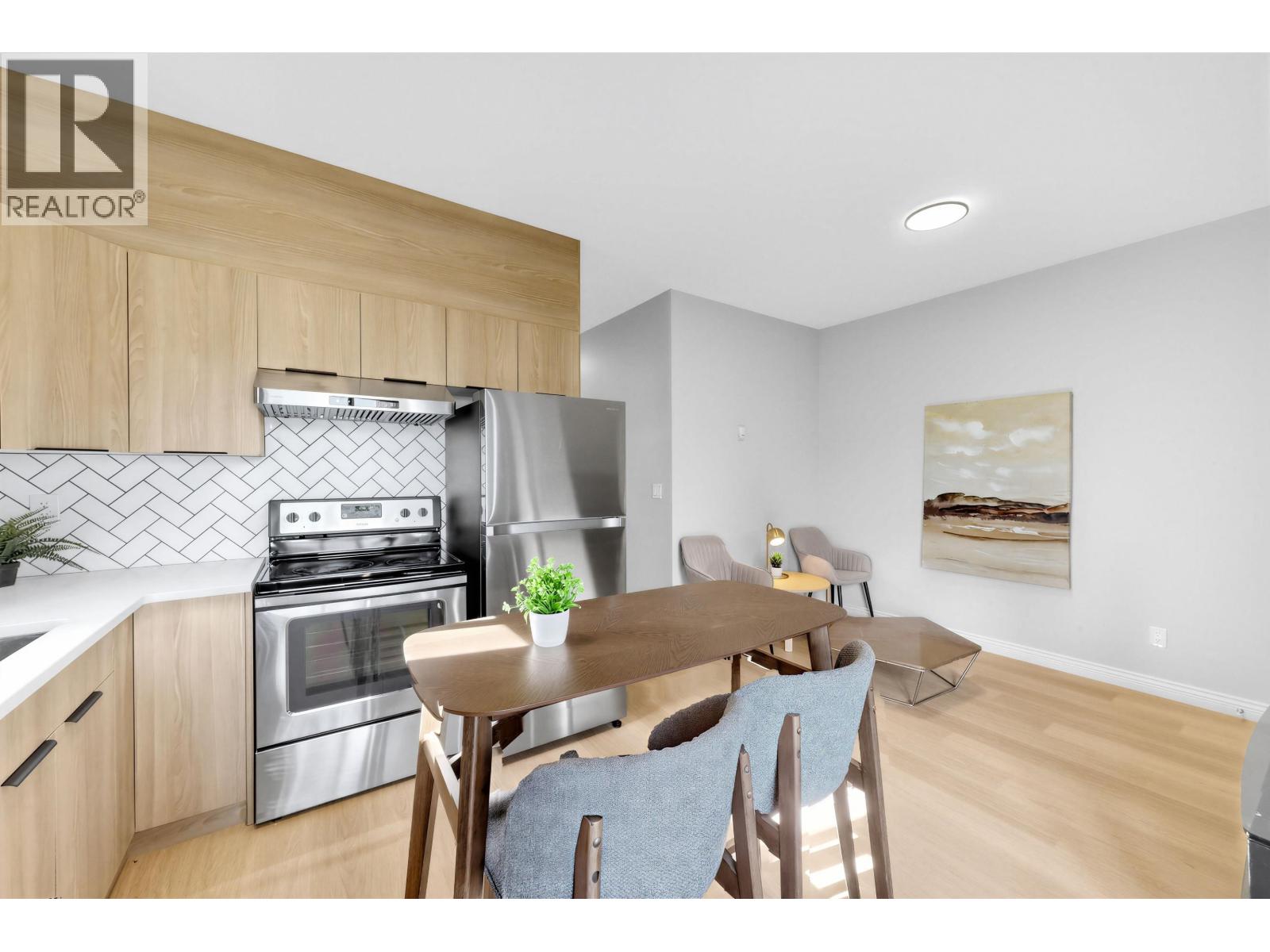 6628 Russell Avenue, Burnaby, British Columbia V5H 3T5 - Photo 11 - R3107814