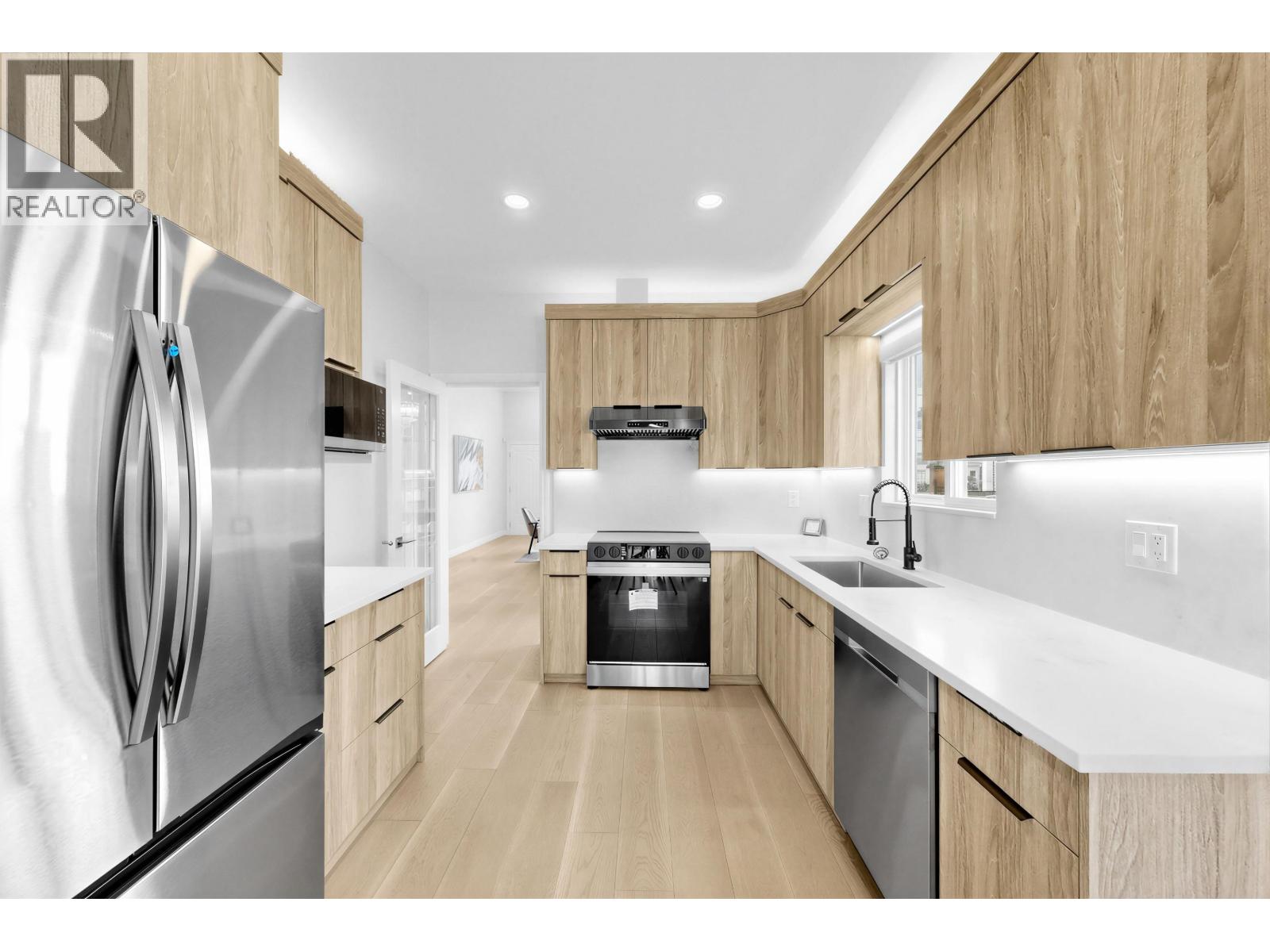 6628 Russell Avenue, Burnaby, British Columbia V5H 3T5 - Photo 16 - R3107814