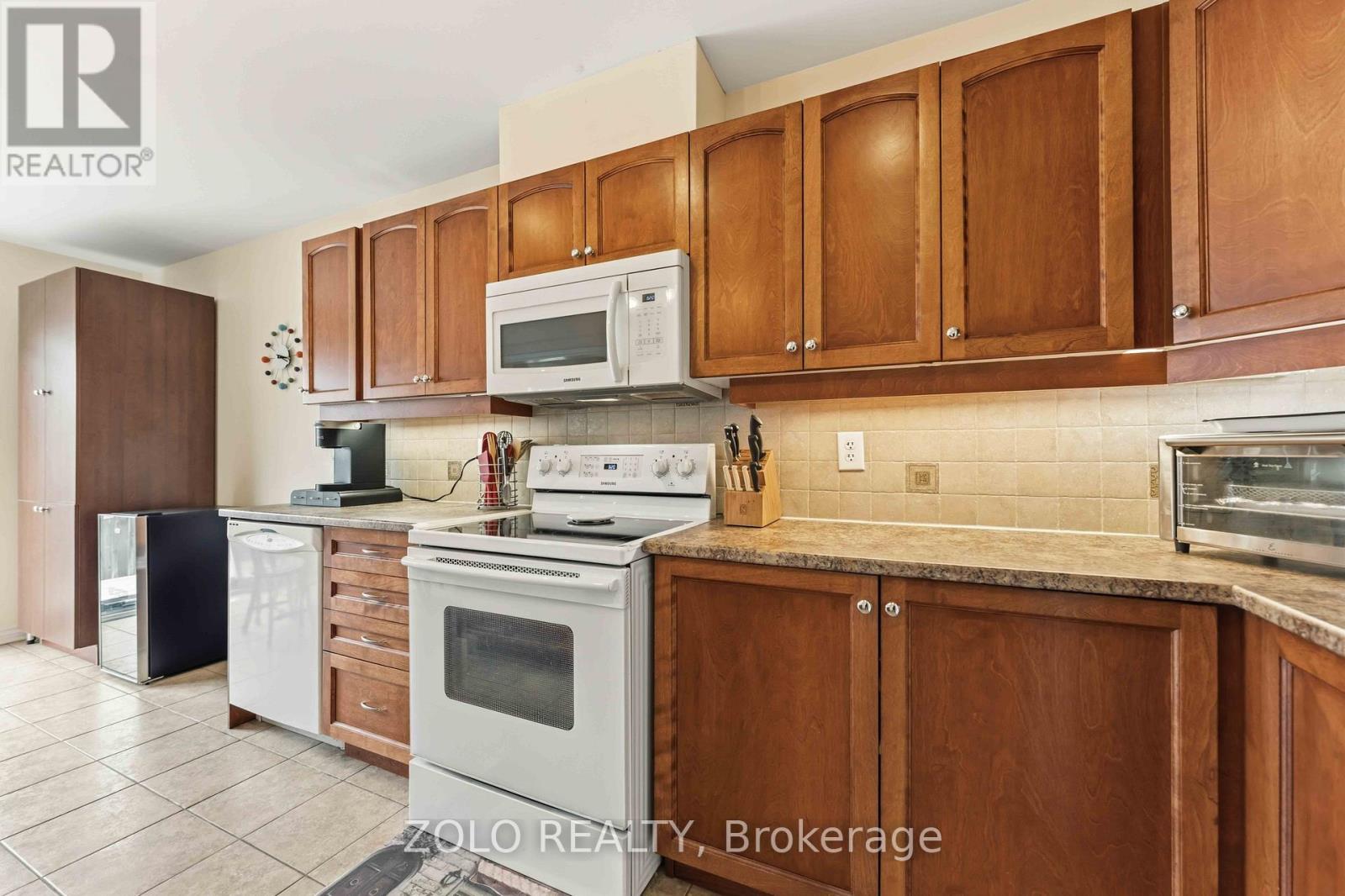 3566 Cambrian Road, Ottawa, Ontario  K2J 0T6 - Photo 6 - X12967990