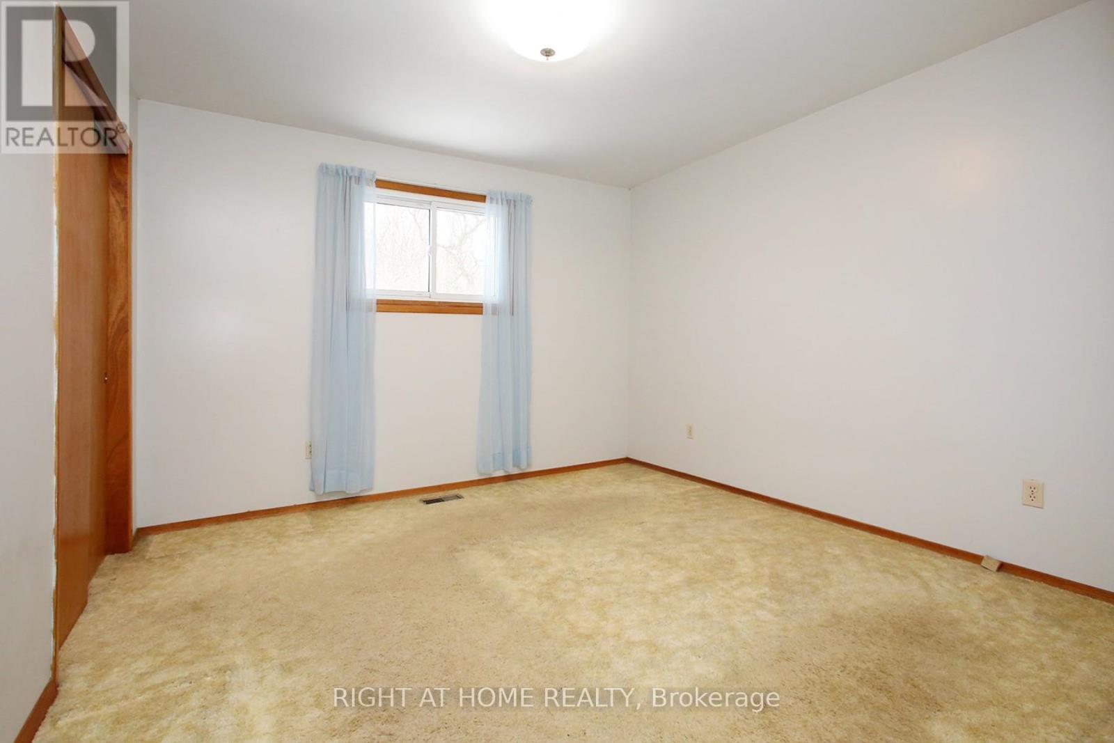 753 Tarn Court, Oshawa, Ontario  L1J 6Y8 - Photo 16 - E12968004