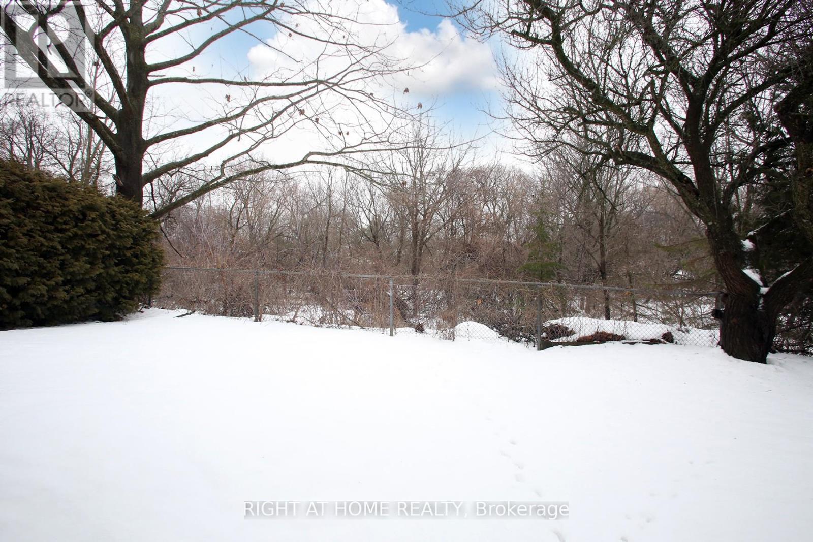 753 Tarn Court, Oshawa, Ontario  L1J 6Y8 - Photo 24 - E12968004