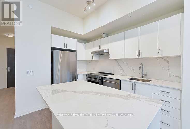 2423 - 9000 Jane Street, Vaughan, Ontario  L4K 0M6 - Photo 5 - N12967242