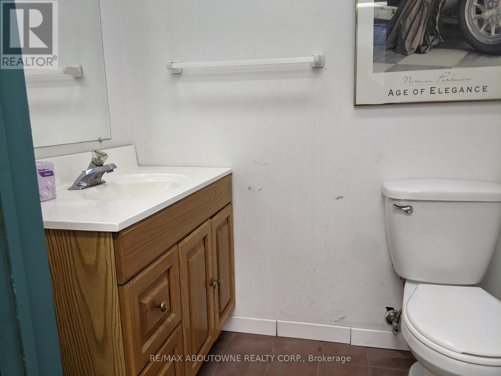 1 - 3100 Ridgeway Drive, Mississauga, Ontario  L5L 5M5 - Photo 17 - W12967986