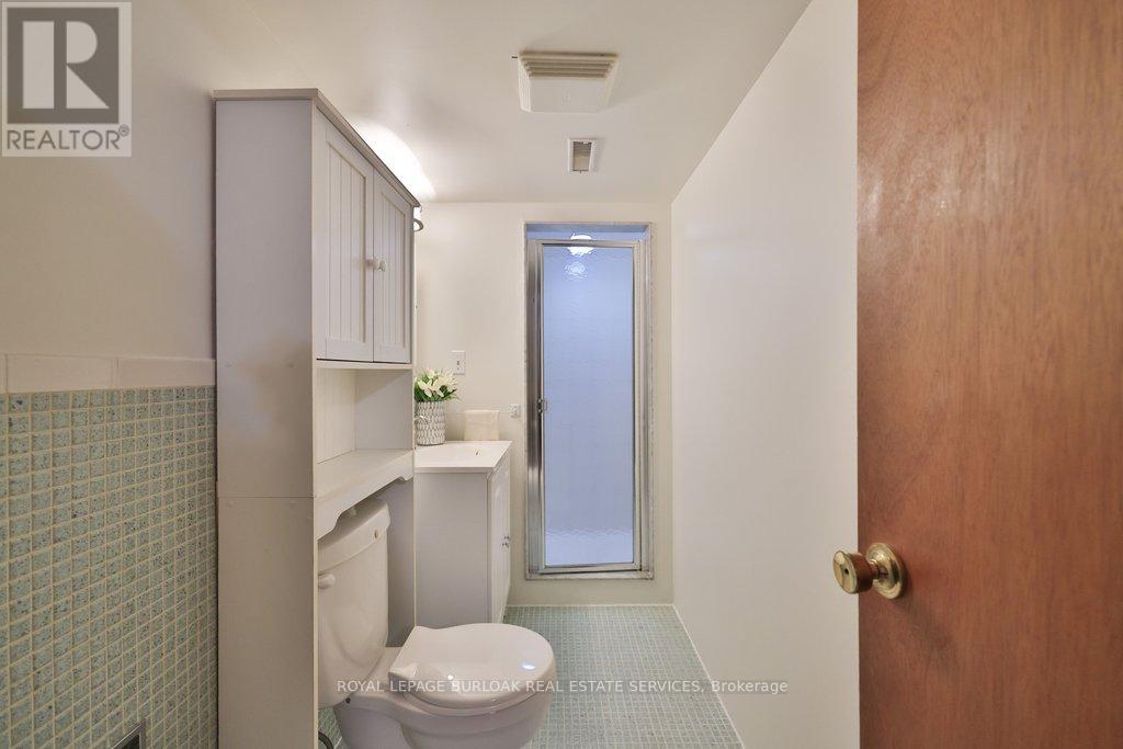 39 Wickford Drive, Toronto, Ontario  M6L 1K9 - Photo 25 - W12967988