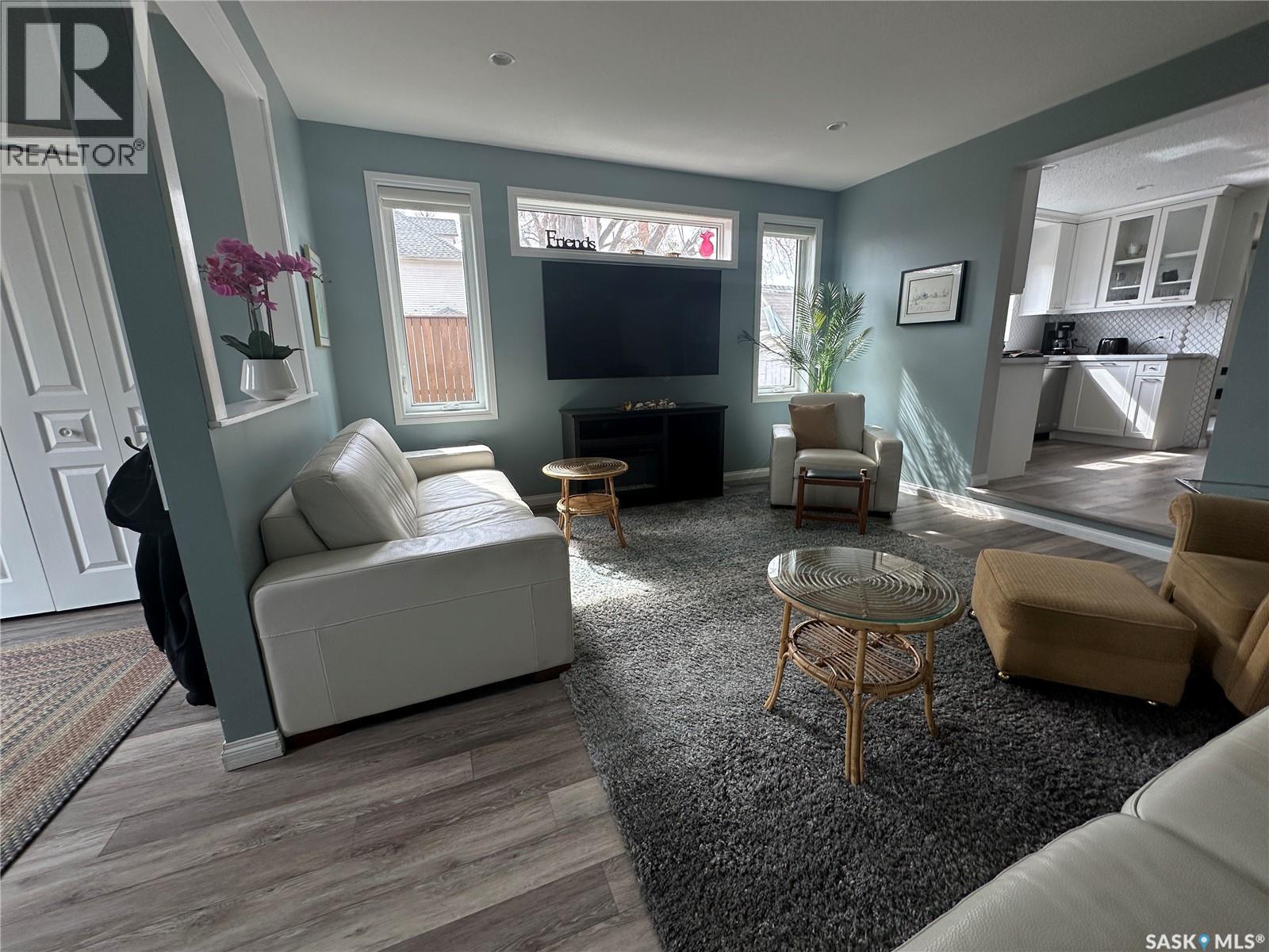 414 Government Road Ne, Weyburn, Saskatchewan  S4H 0P6 - Photo 14 - SK032288