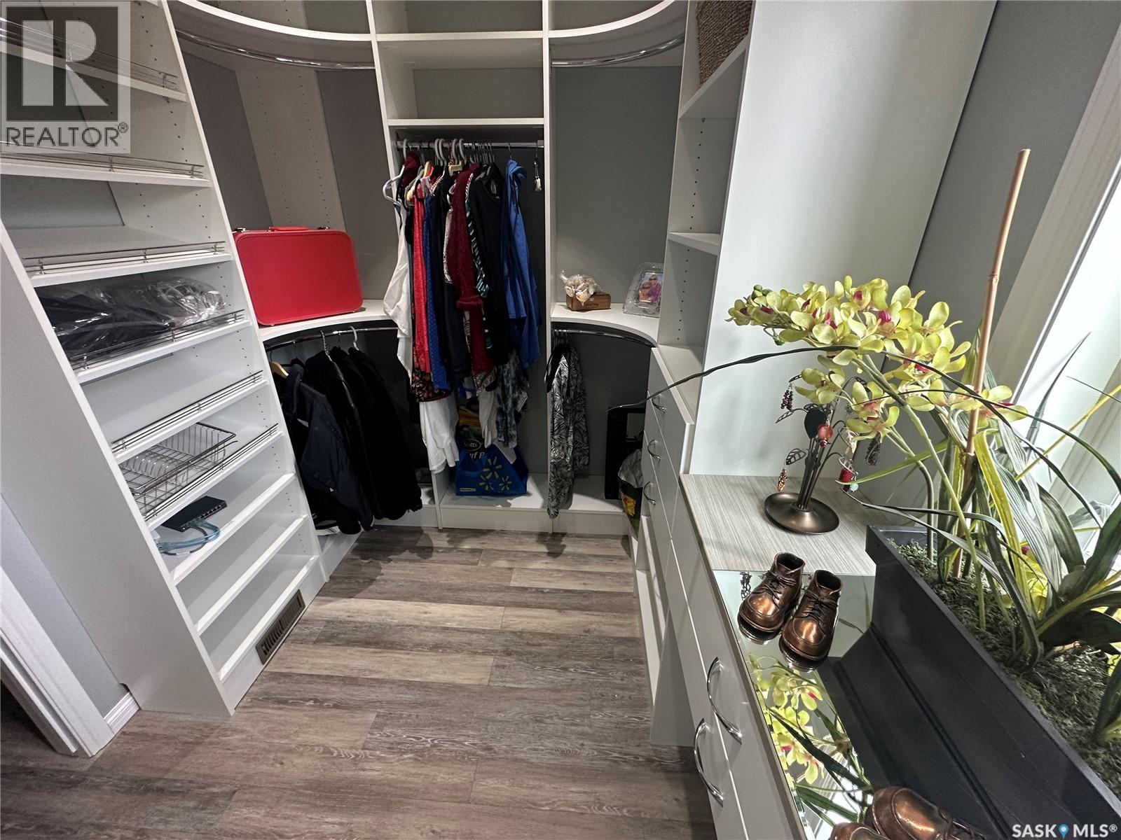 414 Government Road Ne, Weyburn, Saskatchewan  S4H 0P6 - Photo 19 - SK032288