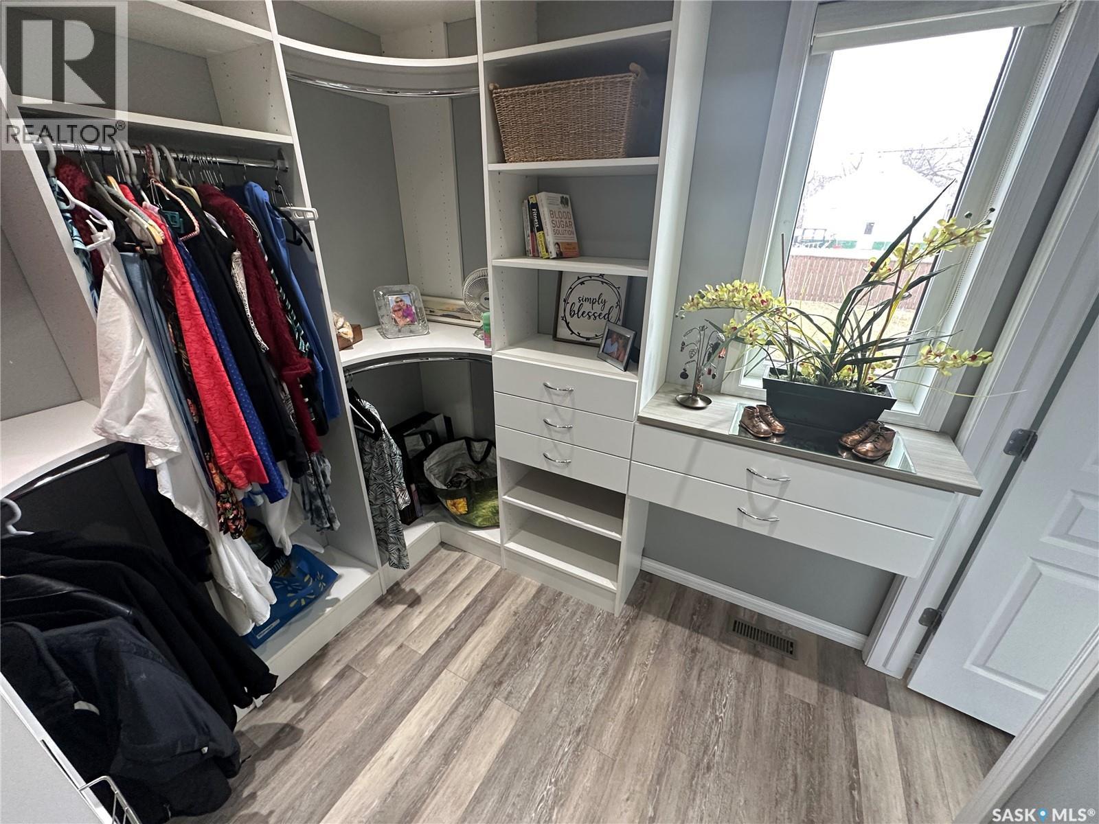 414 Government Road Ne, Weyburn, Saskatchewan  S4H 0P6 - Photo 20 - SK032288