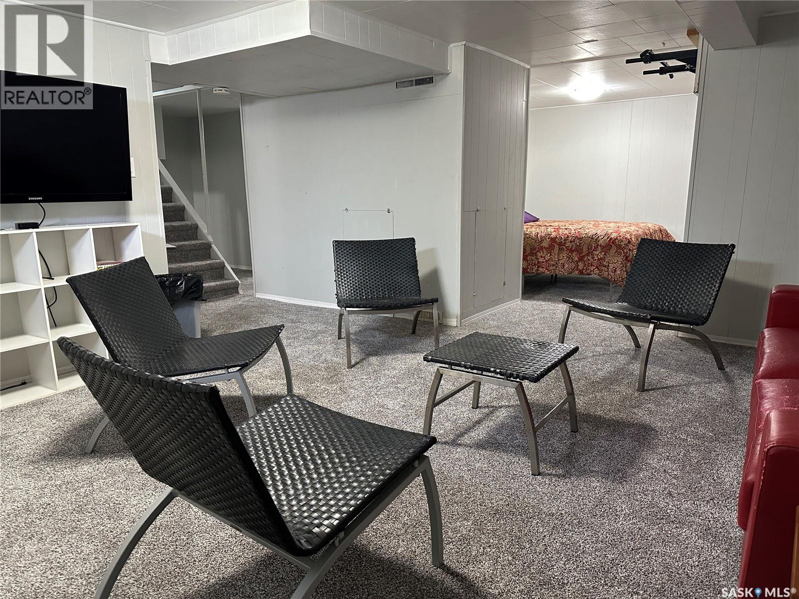 414 Government Road Ne, Weyburn, Saskatchewan  S4H 0P6 - Photo 30 - SK032288