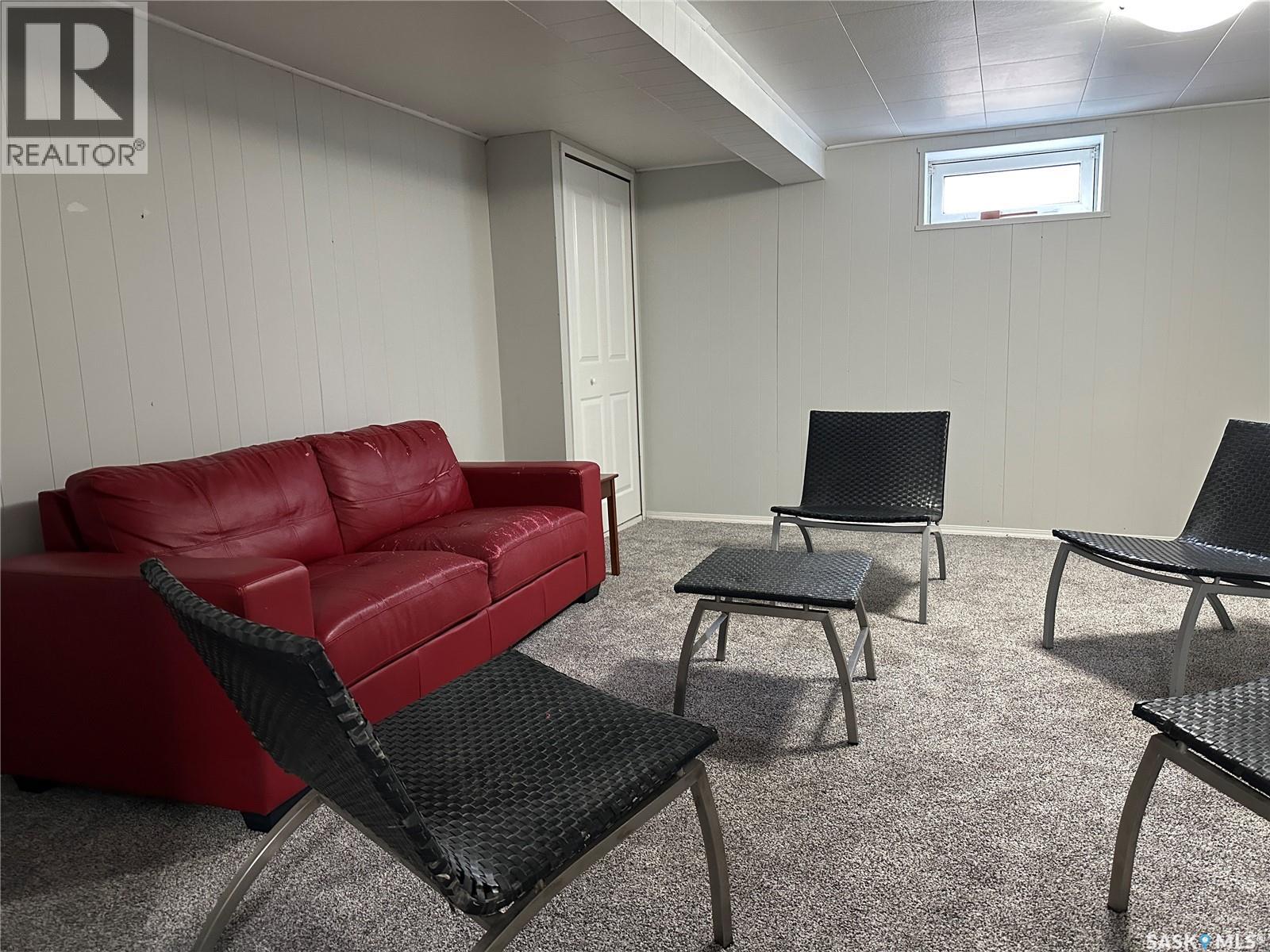 414 Government Road Ne, Weyburn, Saskatchewan  S4H 0P6 - Photo 32 - SK032288