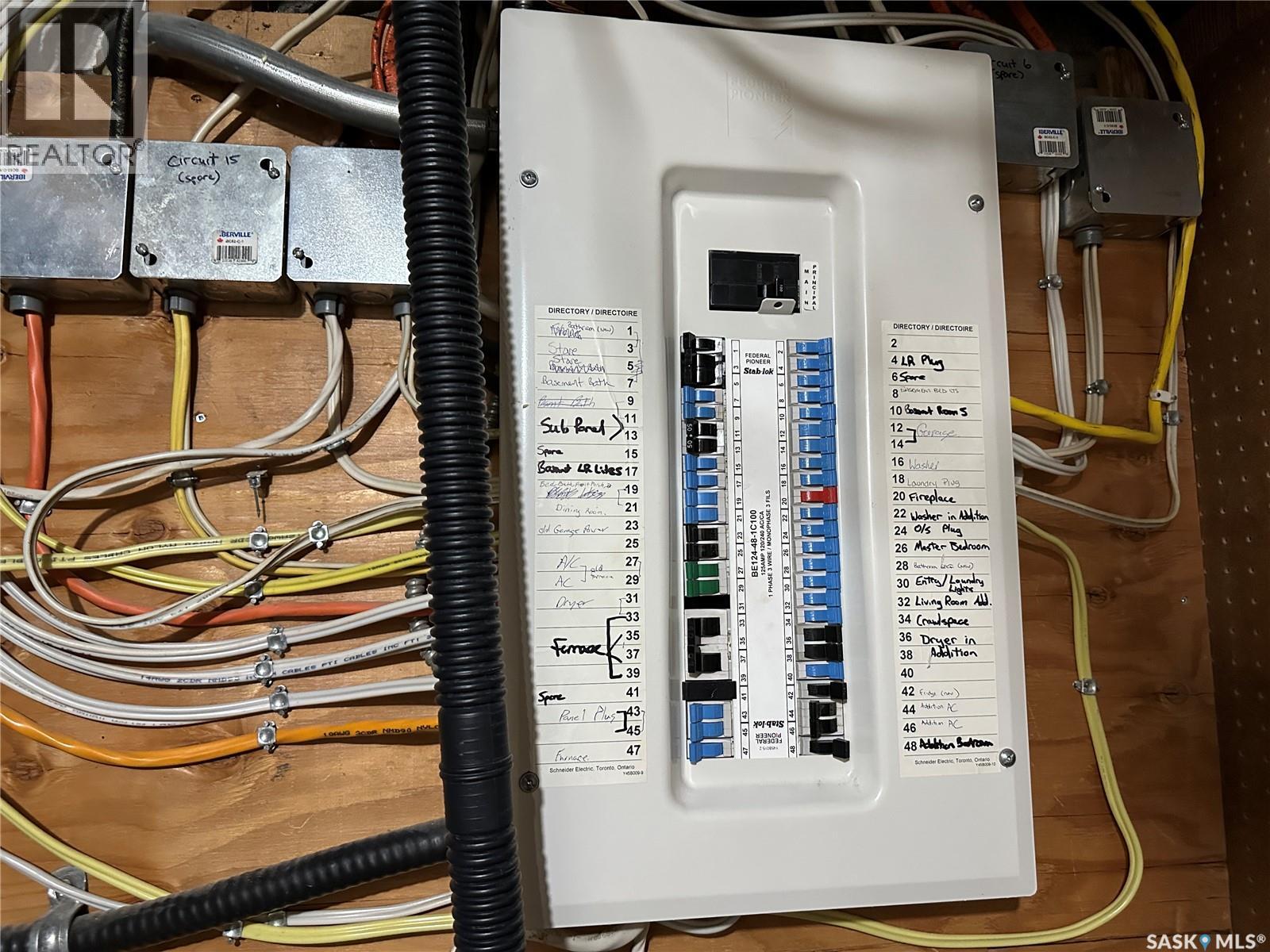 414 Government Road Ne, Weyburn, Saskatchewan  S4H 0P6 - Photo 38 - SK032288