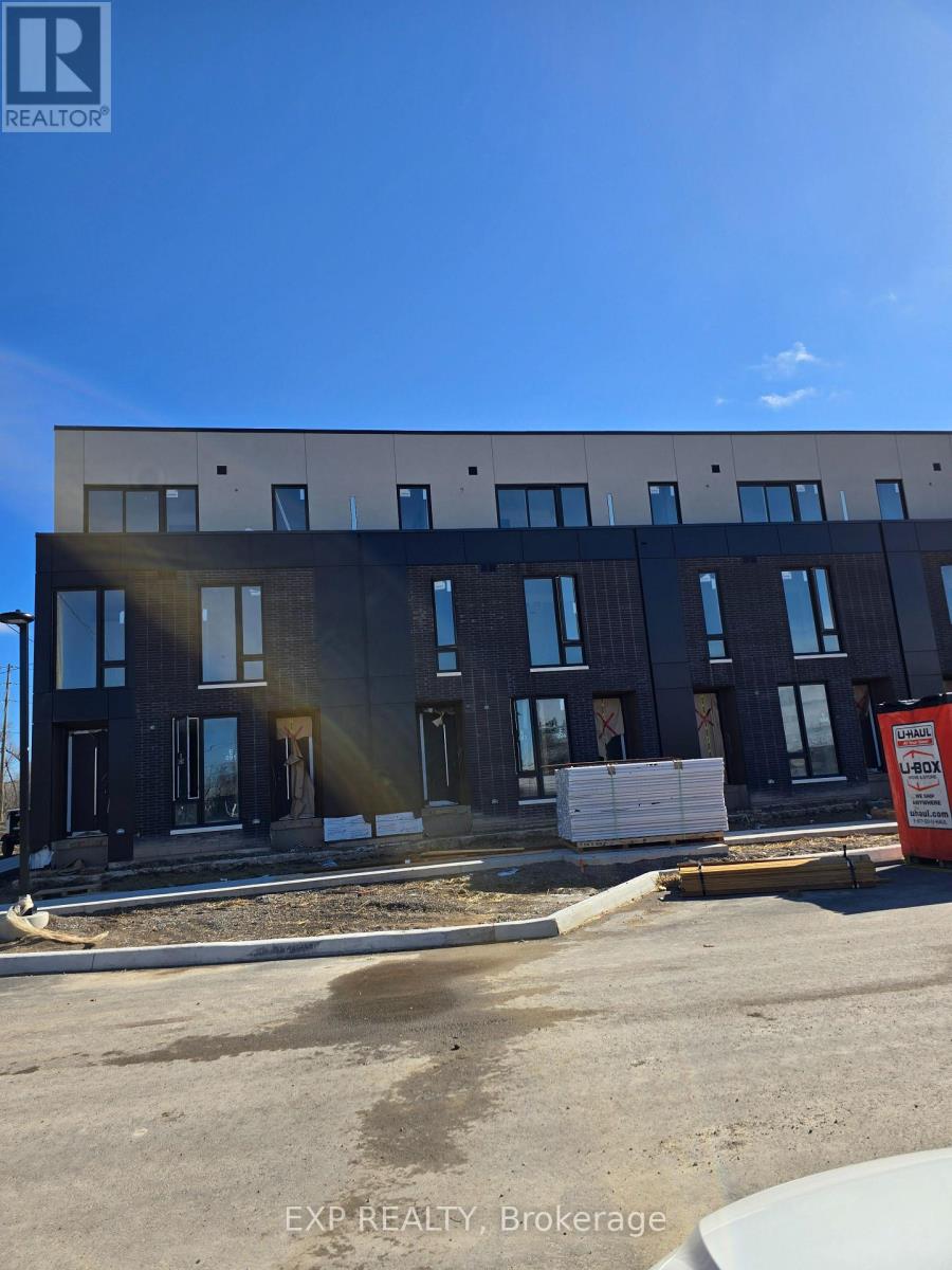 114 Everett Common, St. Catharines, Ontario  L2P 0G8 - Photo 1 - X12967984