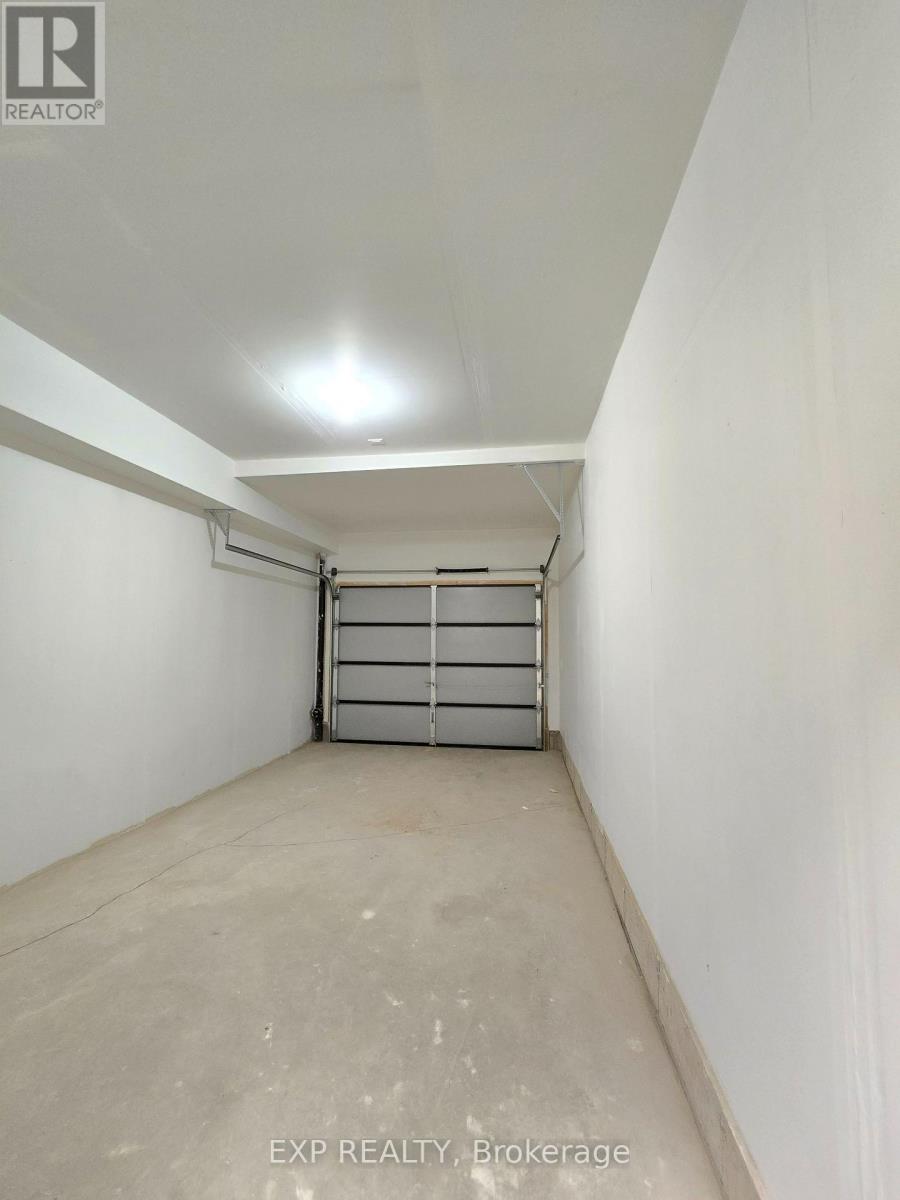 114 Everett Common, St. Catharines, Ontario  L2P 0G8 - Photo 7 - X12967984